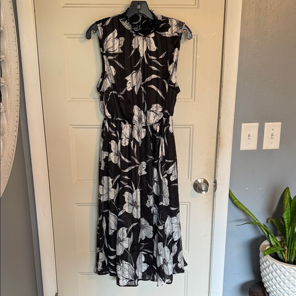 Torrid Black and White Floral Midi Dress